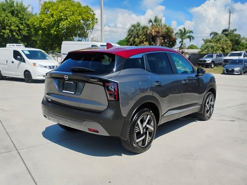 Used 2025 Nissan Kicks SV w/ SV Premium Package FWD image 26