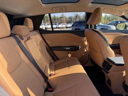 Used 2025 Lexus RZ 450e Premium w/ Technology Package image 17