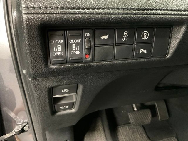 Certified 2024 Honda Odyssey Touring image 36