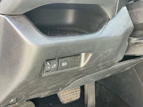 Used 2025 Toyota RAV4 XLE image 8