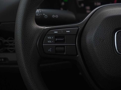 Used 2025 Honda Accord LX image 17