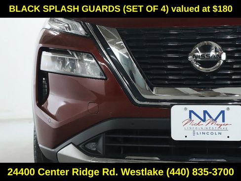 Used 2021 Nissan Rogue Platinum image 7
