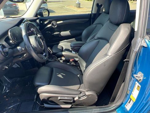 Used 2022 MINI Cooper S w/ Premium Package image 14