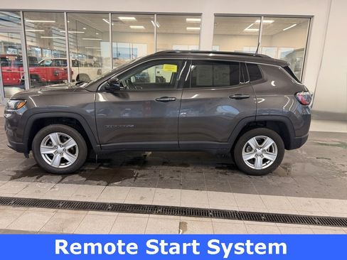 Certified 2022 Jeep Compass Latitude w/ Convenience Group image 5