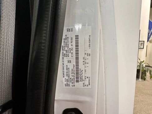 Used 2015 Ford E-350 and Econoline 350 Super Duty image 69