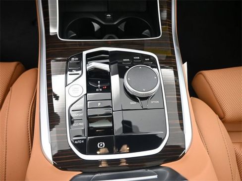 New 2026 BMW X5 sDrive40i w/ Parking Assistance Package image 4