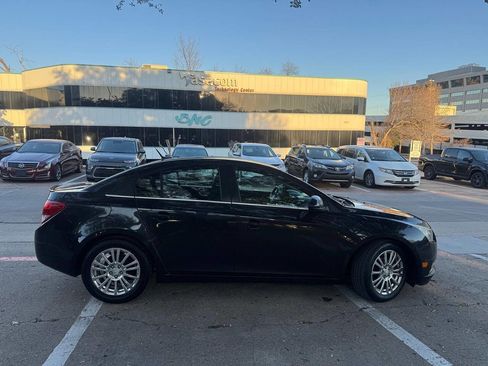 Used 2013 Chevrolet Cruze Eco image 3