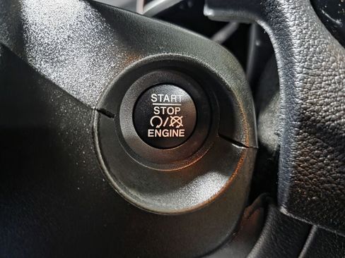 Used 2020 Jeep Compass Limited AWD/4WD image 16