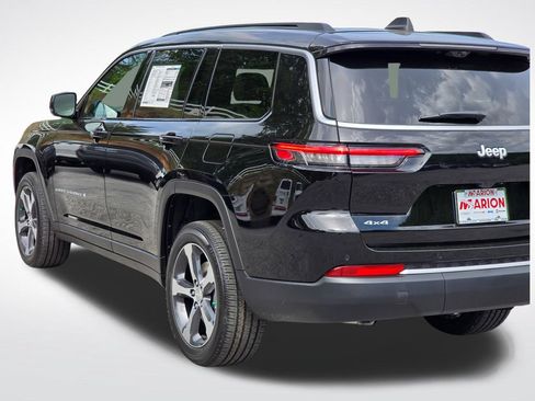 New 2026 Jeep Grand Cherokee L Limited w/ Luxury Tech Group II AWD/4WD image 41