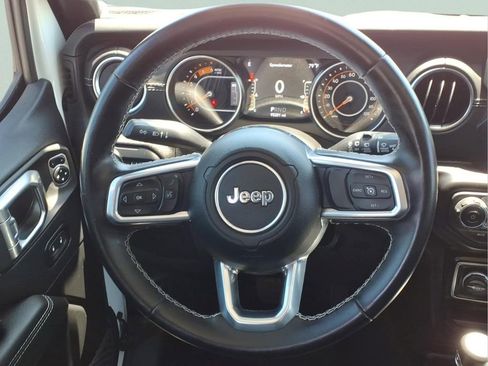 Used 2021 Jeep Wrangler Unlimited Sahara AWD/4WD image 21