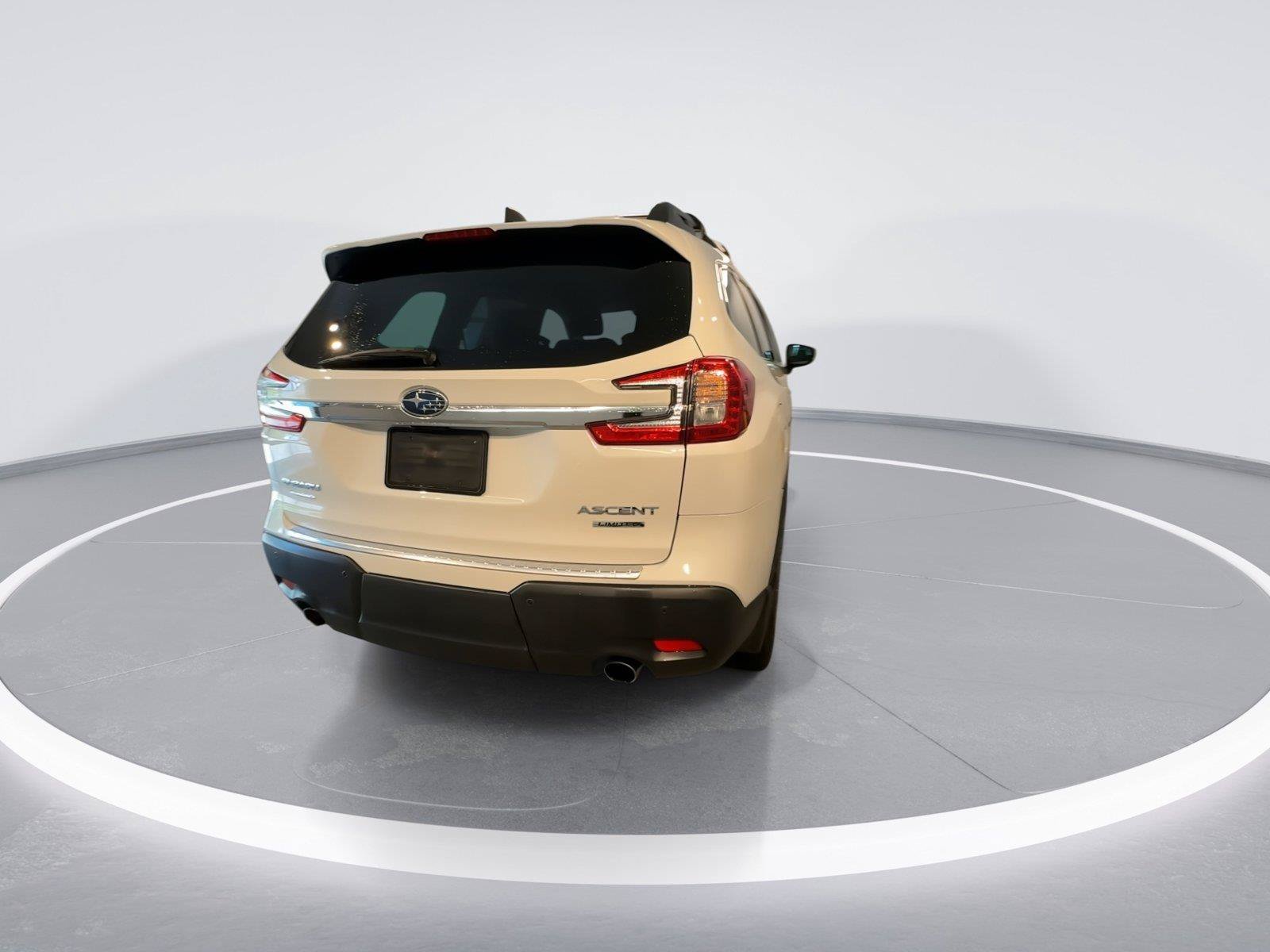 Used 2024 Subaru Ascent Limited AWD/4WD image 7
