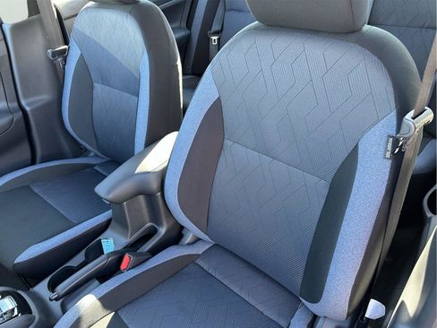 New 2025 Nissan Versa SV w/ Trunk Package image 32