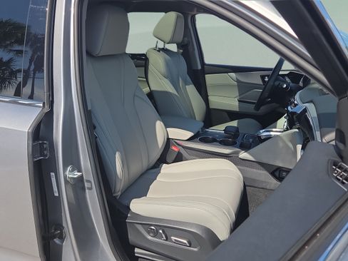 Used 2022 Acura MDX FWD w/ Technology Package image 17