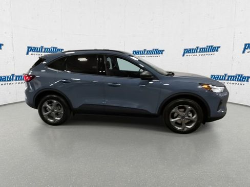 New 2026 Ford Escape ST-Line w/ Cold Weather Package AWD/4WD image 13