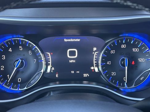 New 2026 Chrysler Voyager LX image 34