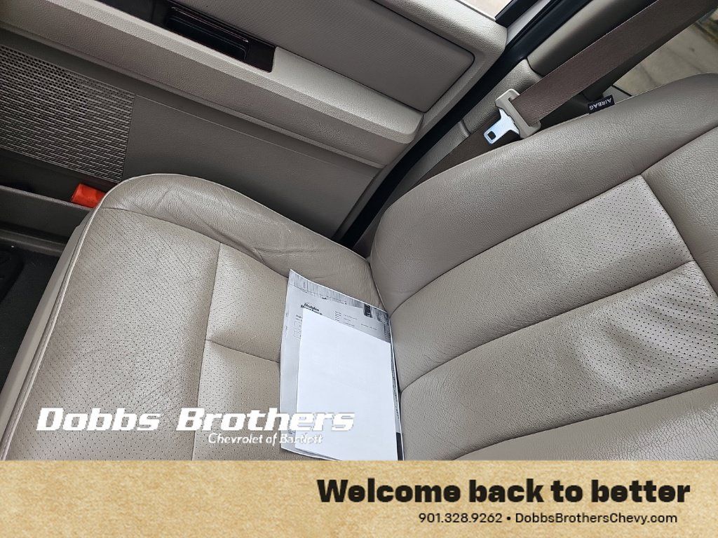 Used 2010 Ford Expedition Limited RWD image 17