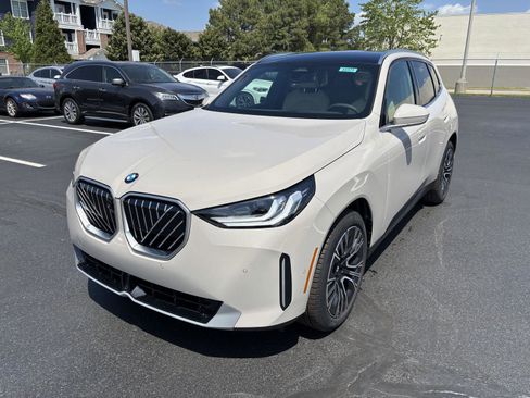 New 2026 BMW X3 xDrive30 w/ Premium Package image 1
