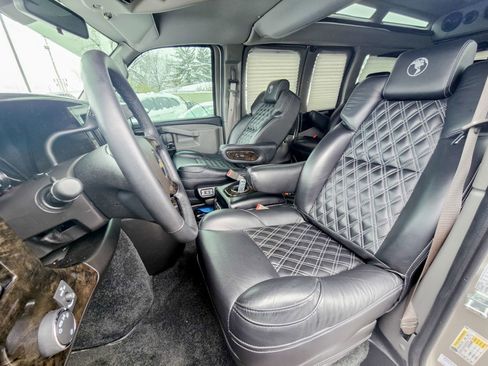 Used 2025 Chevrolet Express 2500 w/ Driver Convenience Package image 21