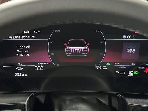 Used 2025 Audi Q6 e-tron Premium Plus AWD/4WD image 25