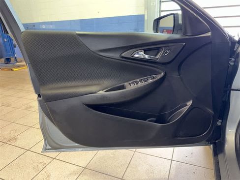 Used 2024 Chevrolet Malibu LT image 30