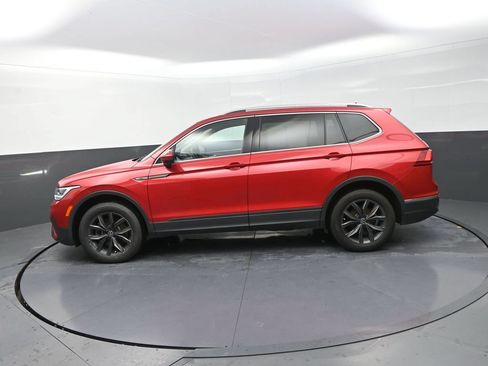 Used 2023 Volkswagen Tiguan SE FWD image 6