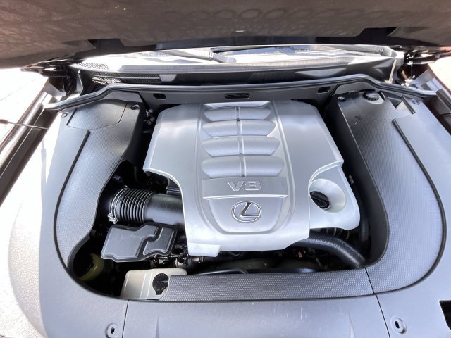 Used 2015 Lexus LX 570 4WD image 26