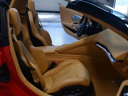 Used 2023 Chevrolet Corvette Stingray Premium Conv w/ Z51 Performance Package RWD image 38