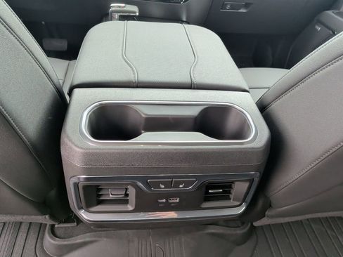 New 2026 GMC Sierra 1500 SLT image 41