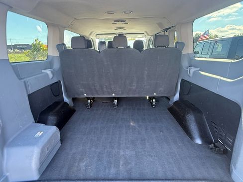Used 2017 Ford Transit 150 XL image 10