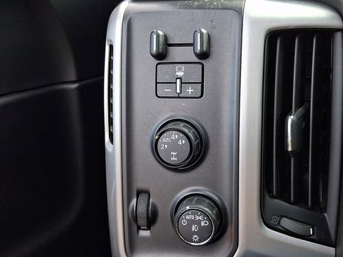 Used 2016 GMC Sierra 1500 SLE w/ SLE Value Package AWD/4WD image 25