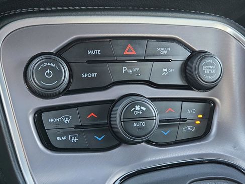 Used 2022 Dodge Challenger GT image 28