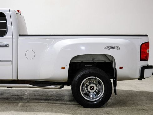 Used 2012 GMC Sierra 3500 Denali AWD/4WD image 11