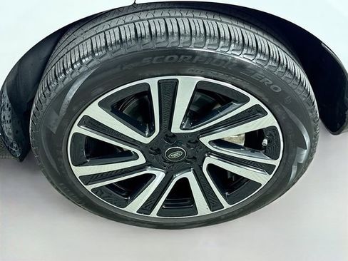 Certified 2023 Land Rover Range Rover SE AWD/4WD image 33