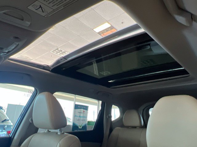 Used 2015 Nissan Rogue SL w/ SL Premium Package FWD image 32