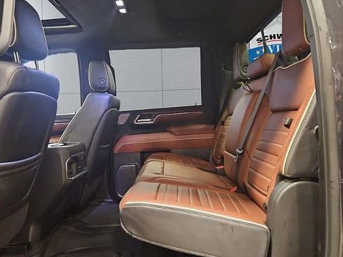 Used 2024 GMC Sierra 2500 Denali Ultimate image 13