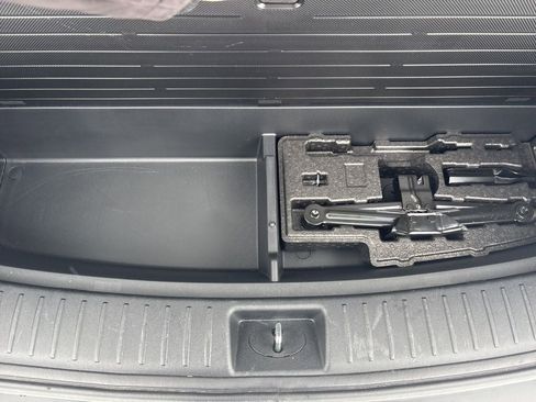 Used 2023 Kia Sorento SX Prestige image 32