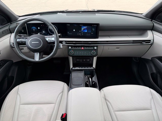 Certified 2025 Hyundai Tucson Limited AWD/4WD image 12