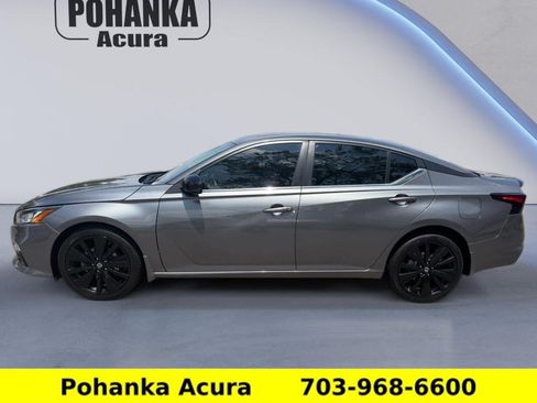 Used 2022 Nissan Altima 2.5 SR w/ Midnight Edition Package AWD/4WD image 4