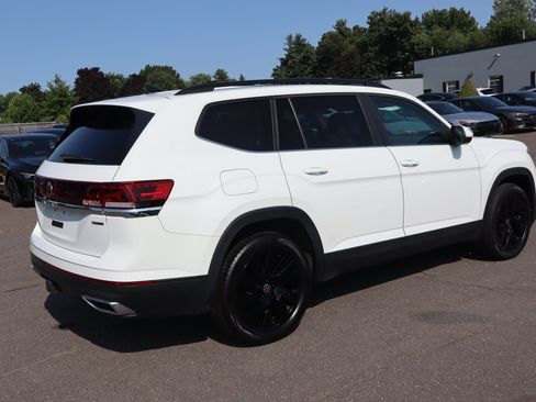Used 2024 Volkswagen Atlas SE AWD/4WD image 5