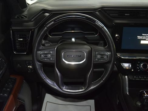 Used 2024 GMC Sierra 1500 Denali Ultimate AWD/4WD image 37