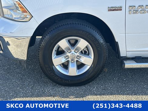 Used 2016 RAM 1500 Classic SLT image 9