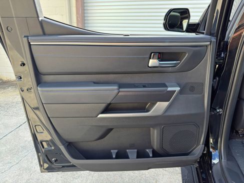 Used 2022 Toyota Tundra Platinum AWD/4WD image 46