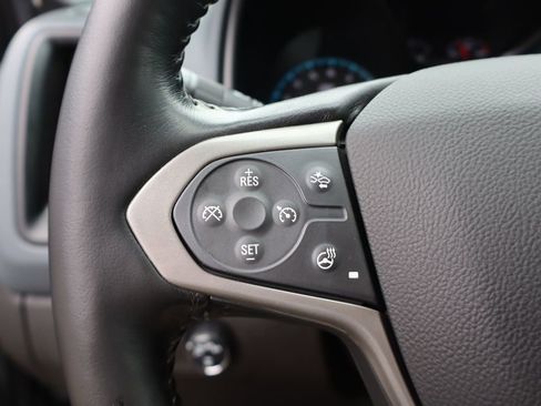 Used 2022 Chevrolet Colorado Z71 w/ Safety Package AWD/4WD image 16
