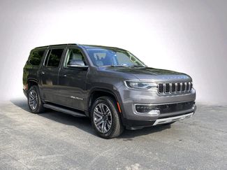Used 2024 Jeep Wagoneer Series II w/ Flexible Seating Group RWD video 2