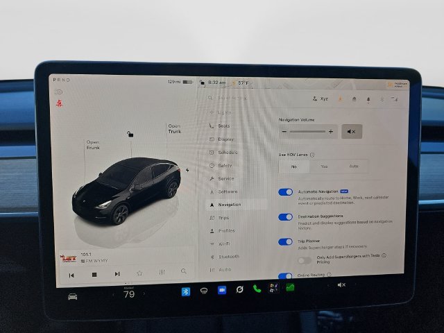 Used 2025 Tesla Model Y Long Range AWD/4WD image 25