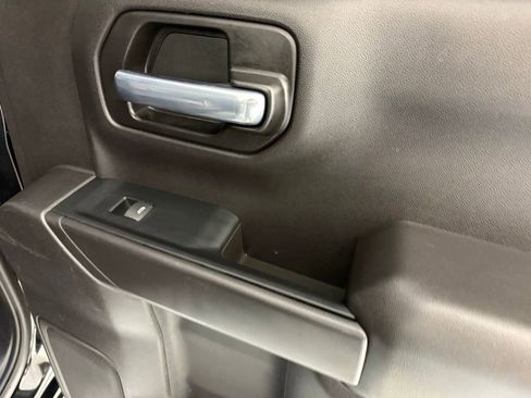 Used 2023 Chevrolet Silverado 1500 Custom image 19
