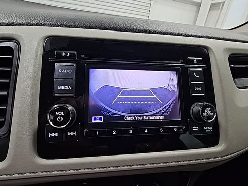 Used 2020 Honda HR-V LX image 16