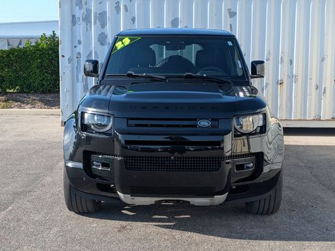 Used 2023 Land Rover Defender 110 V8 image 8