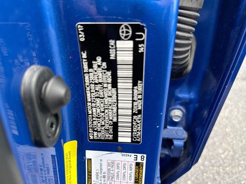 Used 2018 Toyota C-HR XLE FWD image 27