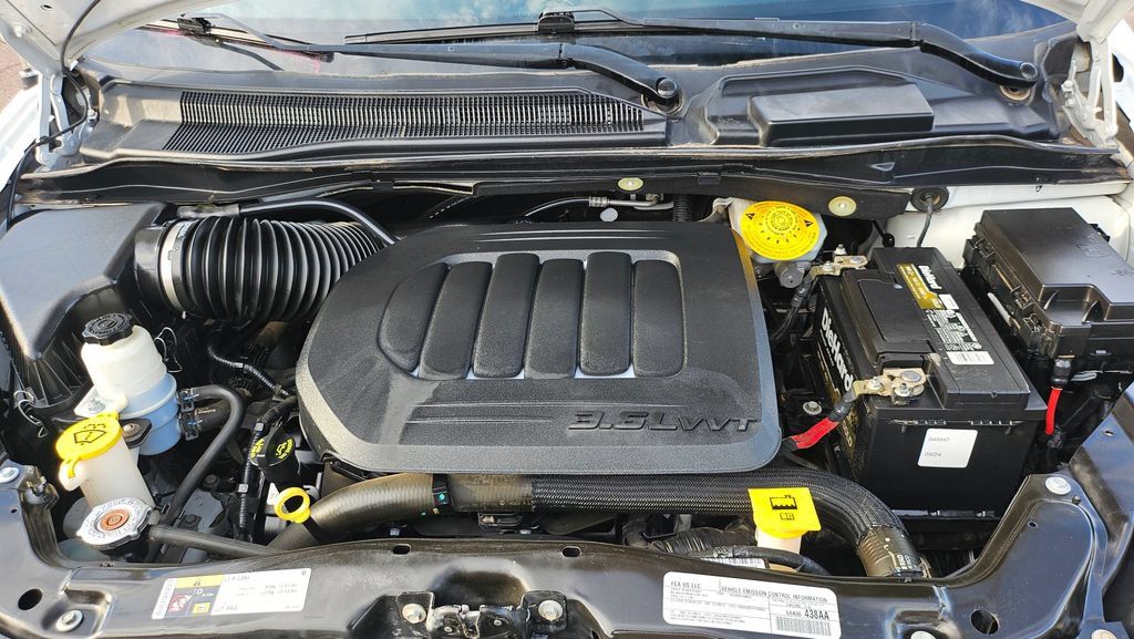 Used 2019 Dodge Grand Caravan SE FWD image 39